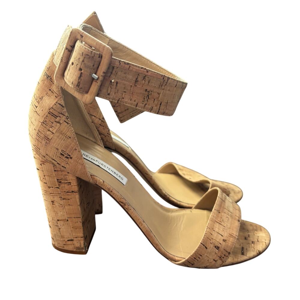 Diane Von Furstenberg Ulrica Block Heel Sandal in Natural Cork - size 10B